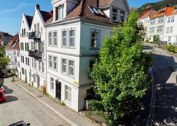 Ladegården  In * Bergen